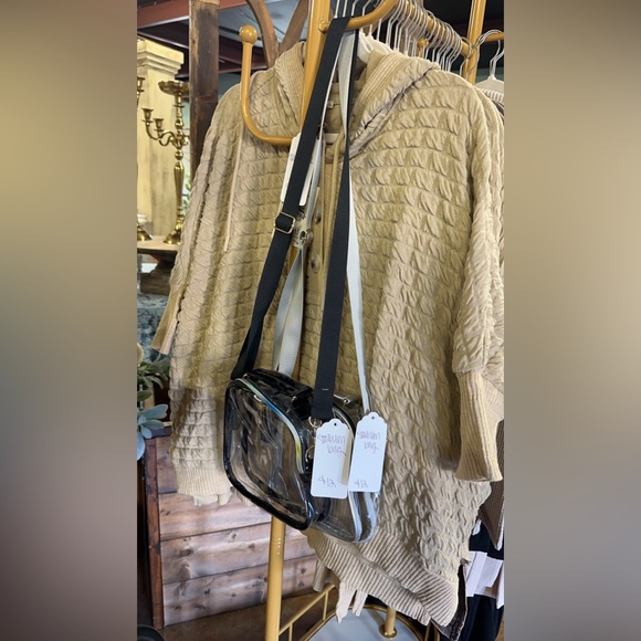 clear stadium bags - black or silver available - Picture 2 of 2